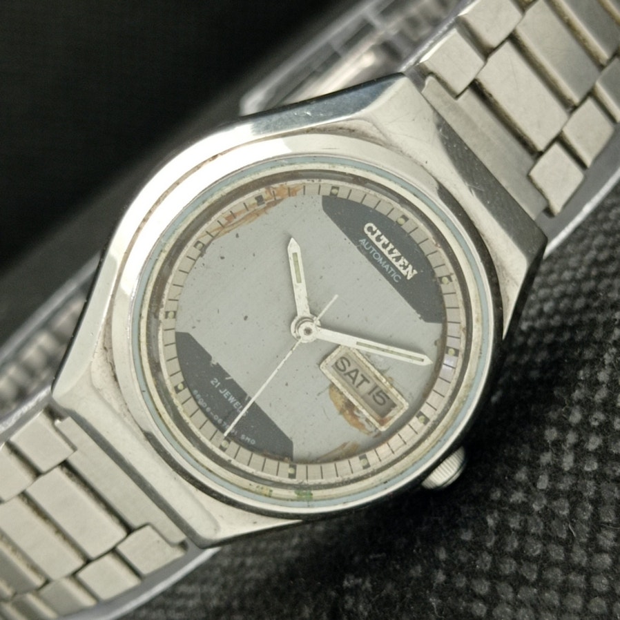 Vintage 1979 Citizen Automatic Womans Silver Watch WDaydate  Patina Accents